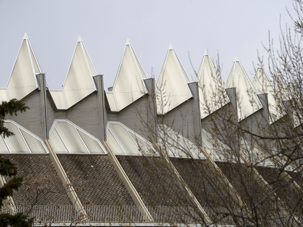 Brutalismo. La corona de espinas.