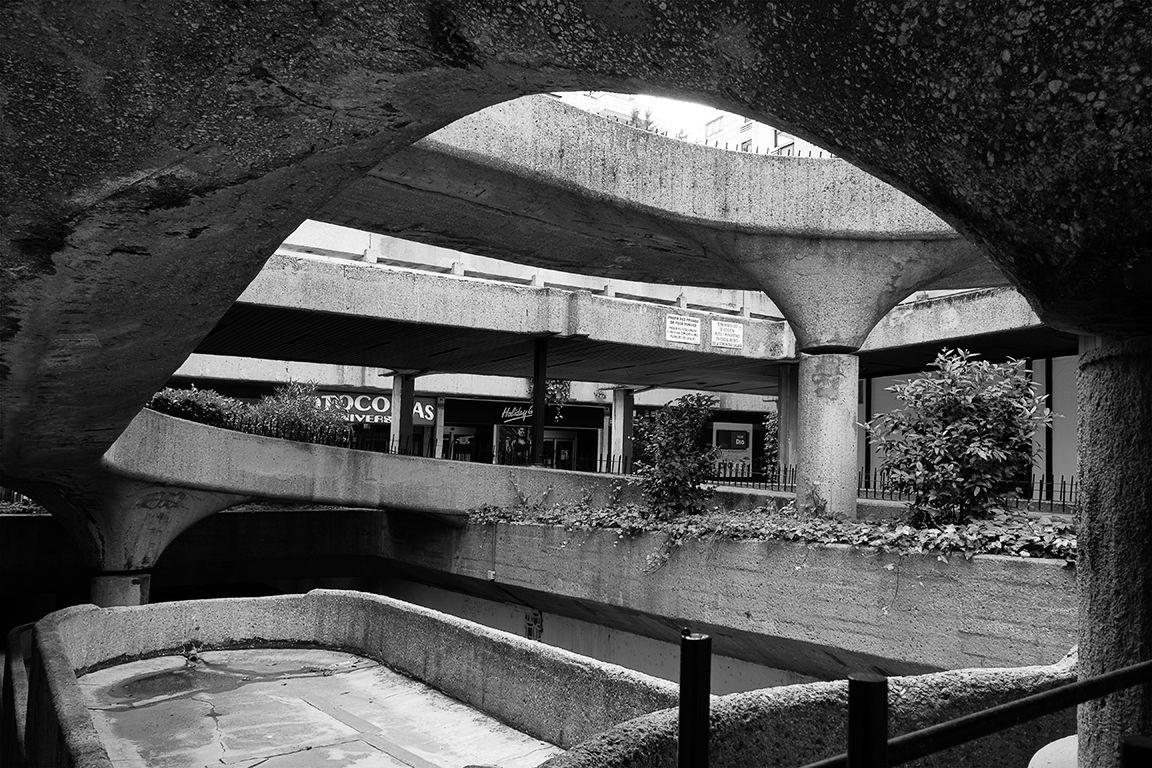 Brutalismo. Conjunto Galaxia.