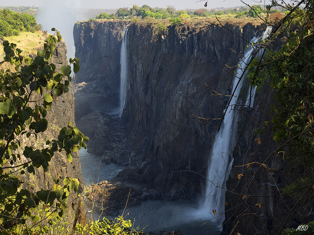Desde el lado de Zambia se ve poca agua