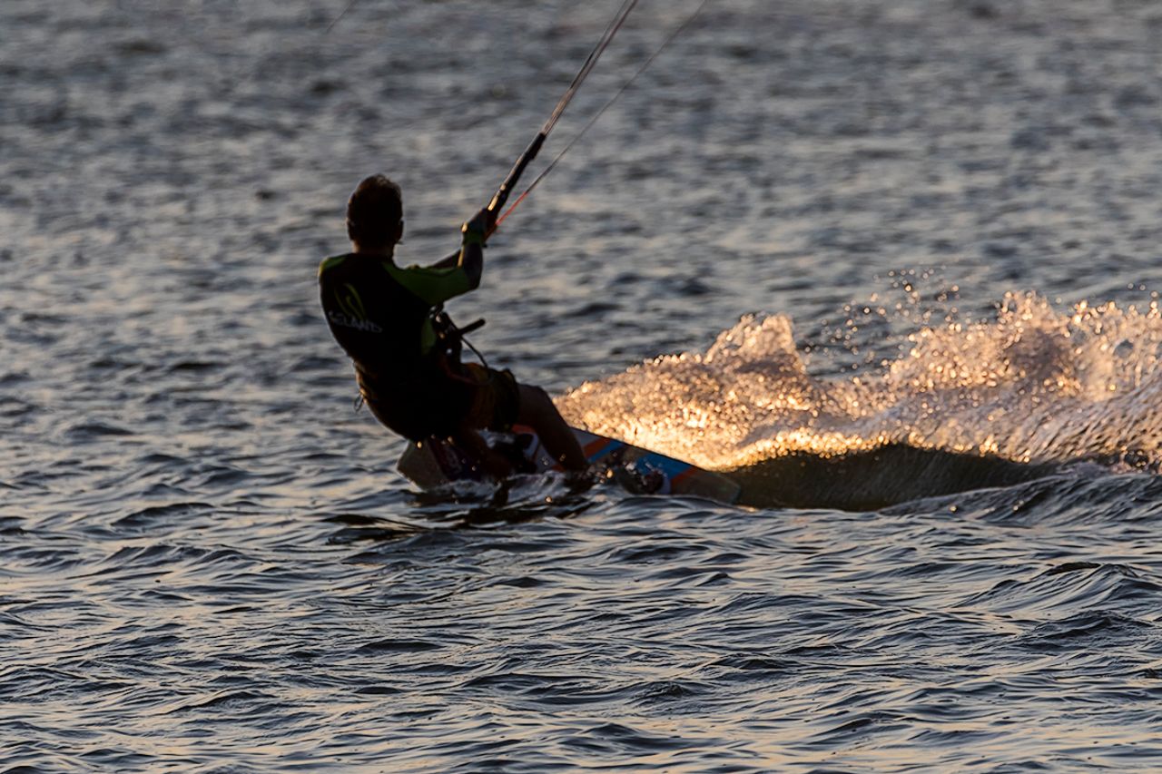 Kite surf