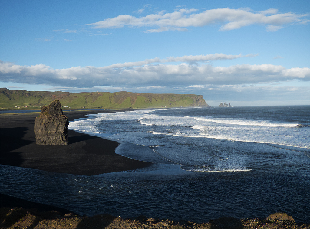 Arena negra y perfil atractivo