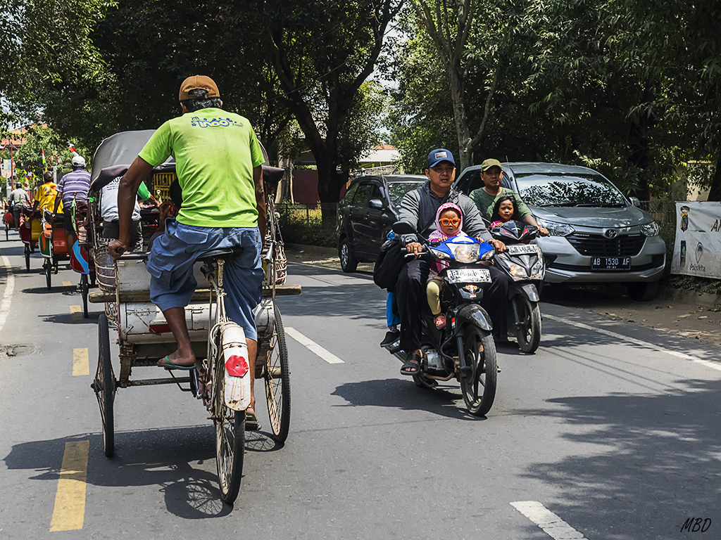 Recogiendo niños de la escuela