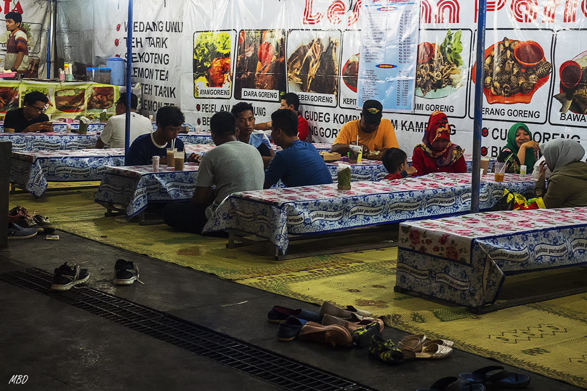 Comer a precio módico