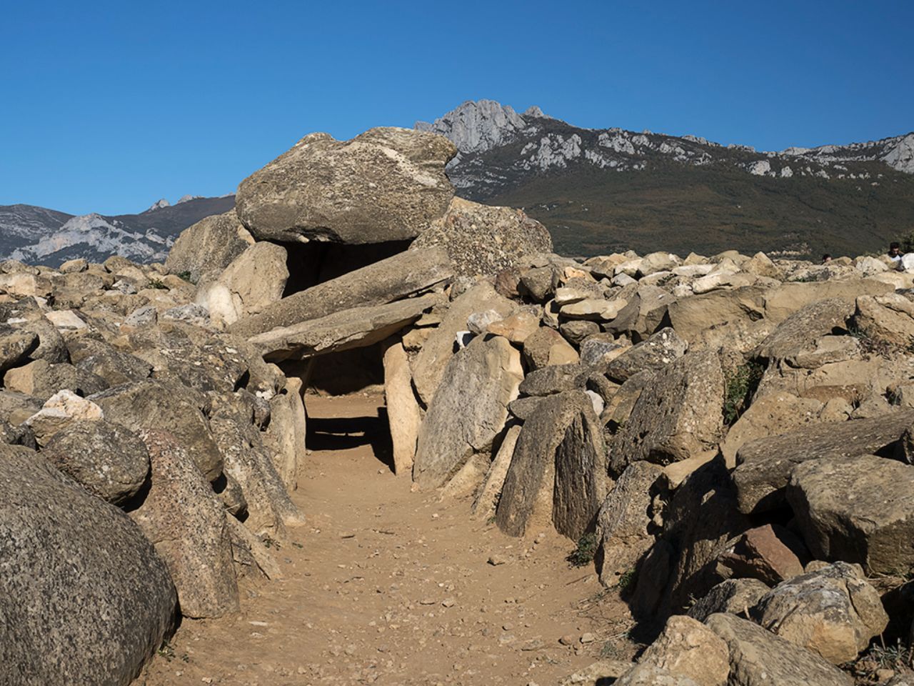 Dolmen del alto de la Huesera