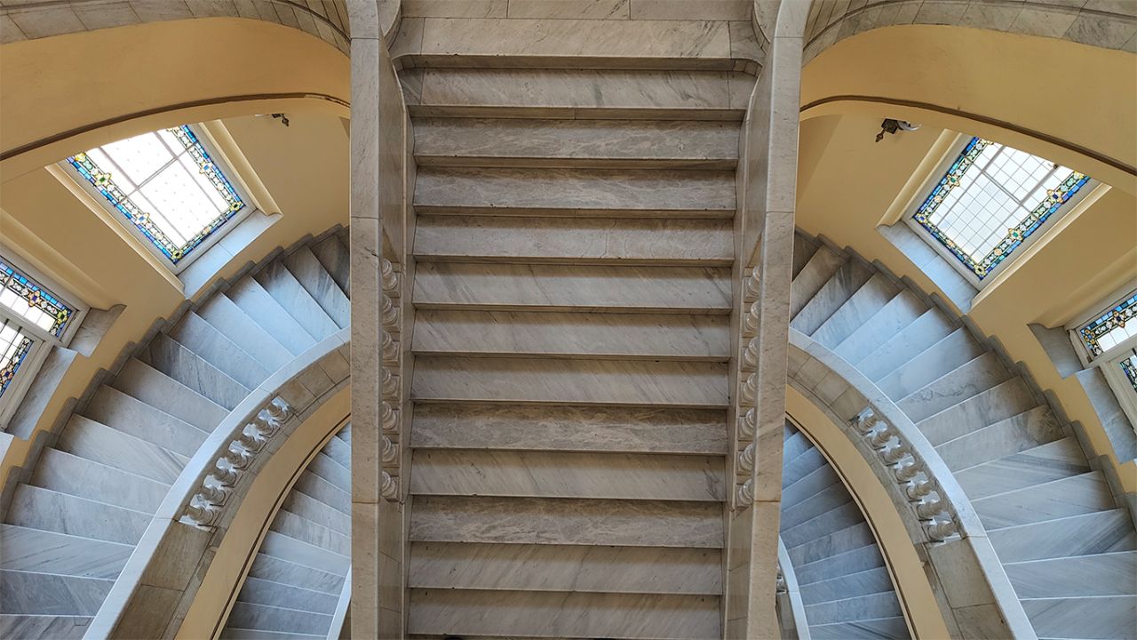 Escalera de Bellas Artes