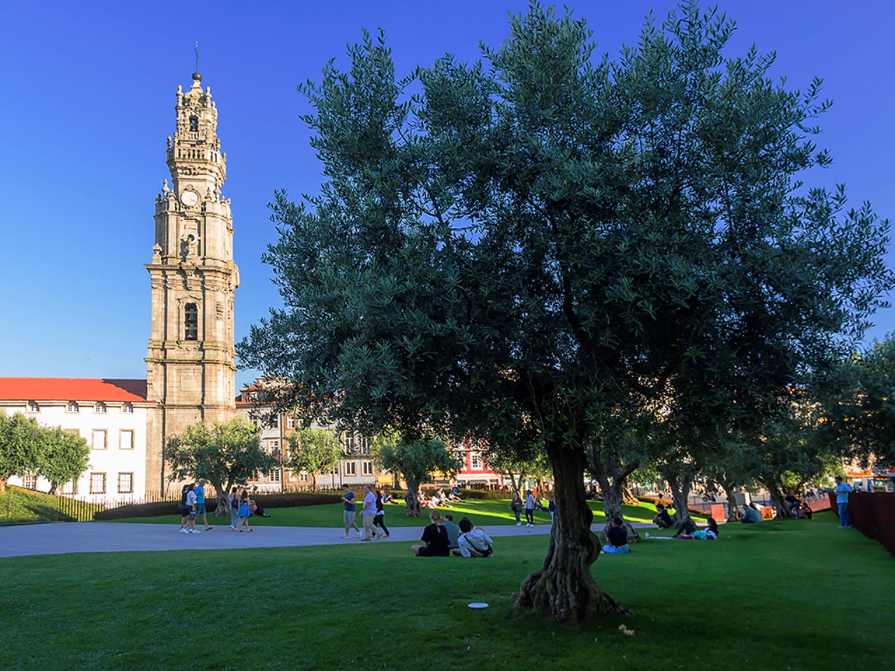Torre de los clérigos