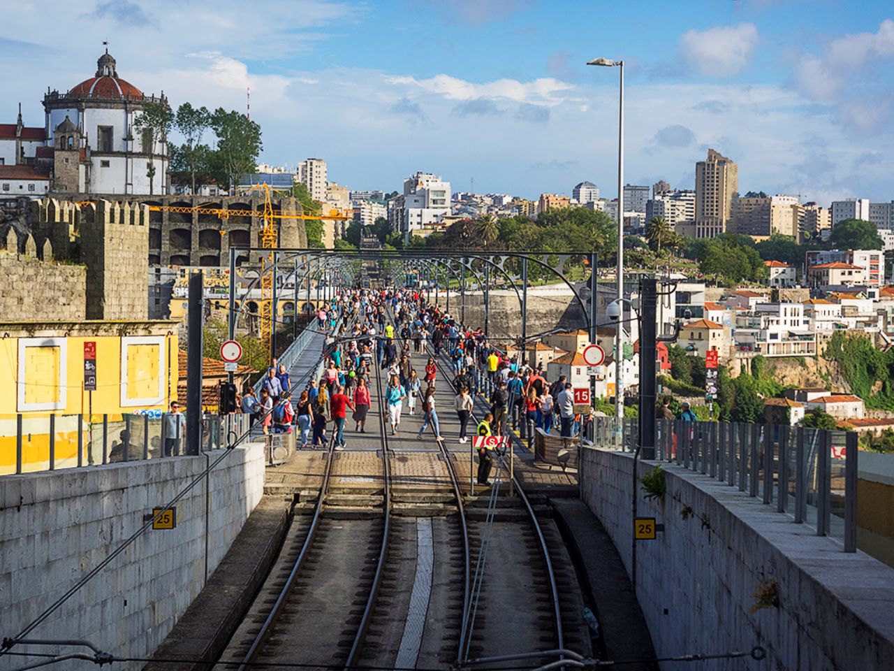 Muy bullicioso siempre