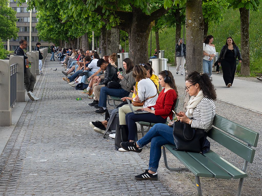 Relax en el mirador sobre Marzili